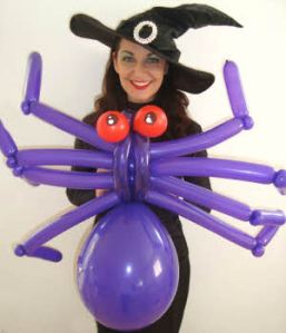 A Balloon modelling witch for Halloween